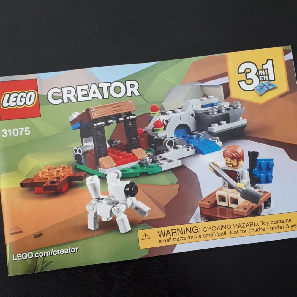 LEGO #31075 - Picture 3 of 5